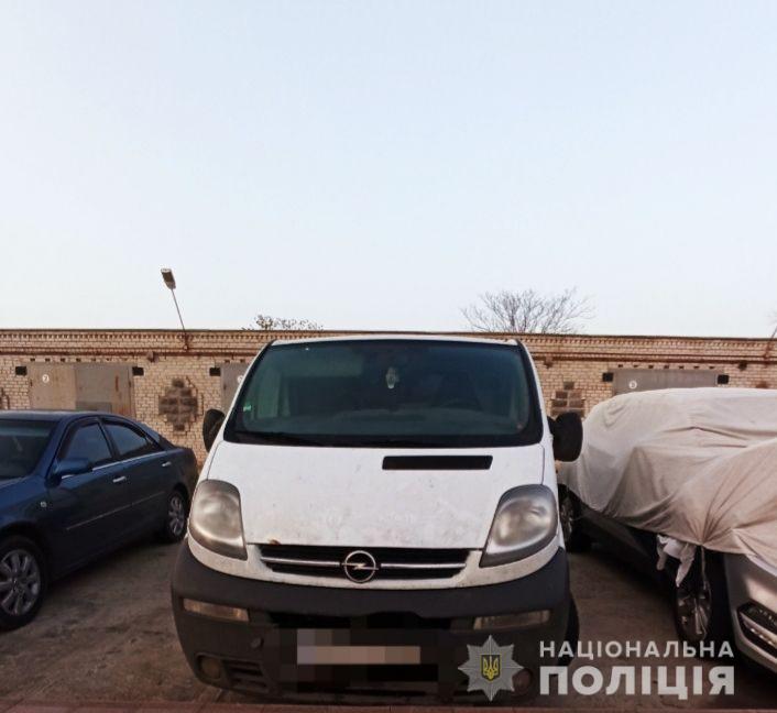 Угонщики требовали у жителя Николаевщины 1,5 тысячи долларов за возврат автомобиля 3