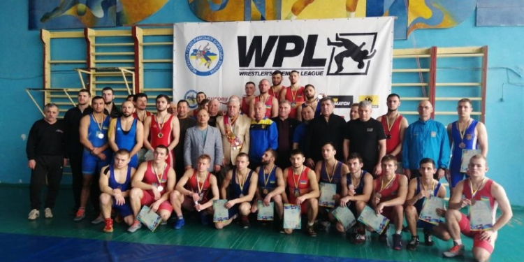 На чемпионате Украины по вольной и греко-римской борьбе среди спортсменов с нарушениями слуха николаевцы завоевали 13 медалей (ФОТО)