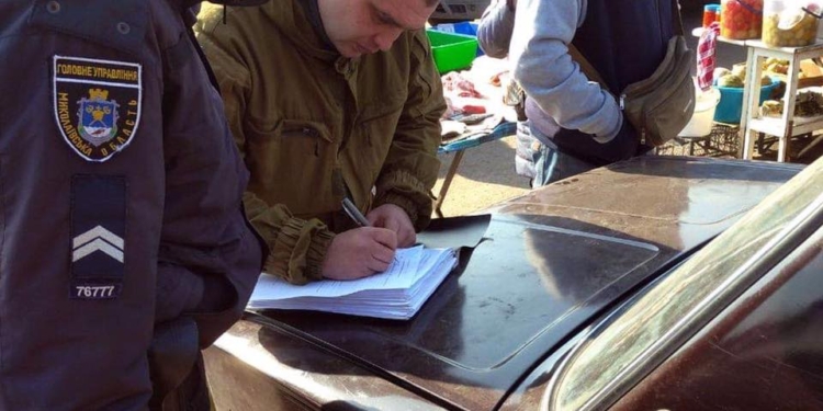 Николаевский рыбоохранный патруль на одном из рынков области изъял 32 кг рыбы без документов