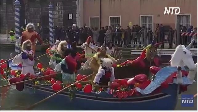 В Венеции стартовал знаменитый карнавал (ВИДЕО)