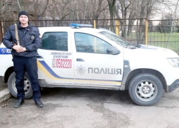 В Николаеве ночном вору уйти с товаром не удалось – задержали полицейские охраны (ФОТО)