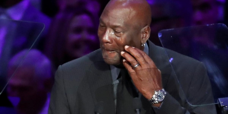 Легенда баскетбола Джордан метко пошутил о своих слезах на церемонии прощания с Брайантом (ФОТО, ВИДЕО)