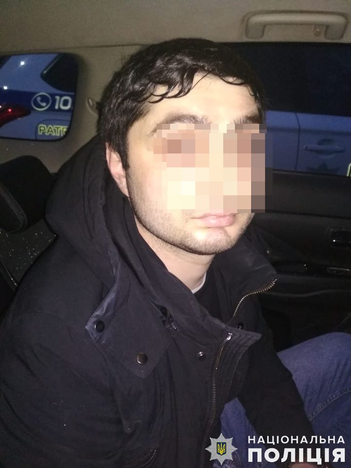 В Николаеве полицейские с погоней задержали гражданина Грузии, который подозревается в автомобильной краже (ФОТО) 5
