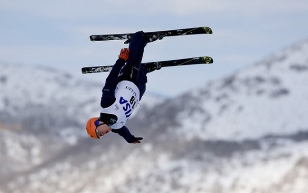 Николаевец добыл серебряную медаль на шестом этапе Кубка Европы по лыжной акробатике
