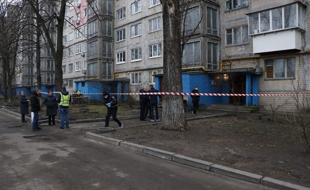 В Киеве парень выпал с 8 этажа во время дня рождения