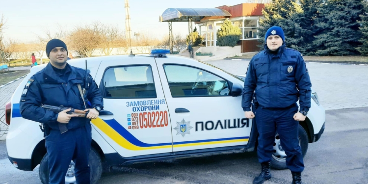 В Николаеве полиция охраны поймала и «закладчика», и ищущего «закладку» (ФОТО)