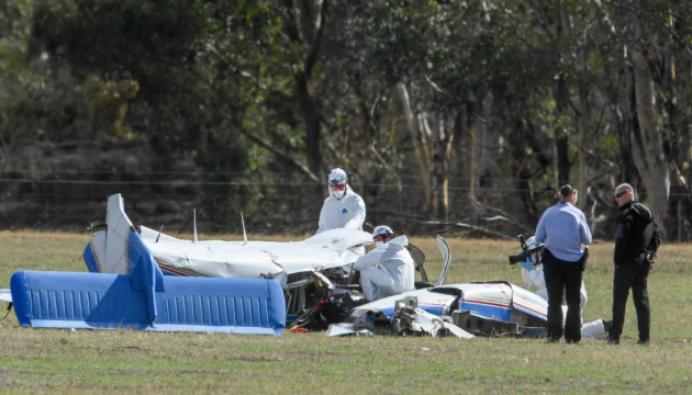 В Австралии в небе столкнулись два самолета, погибли четыре человека (ВИДЕО)