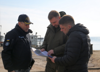 Министр обороны посетил Военно-морскую базу в Очакове