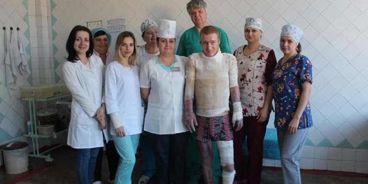 В Николаевской больнице №3 рассказали, как вылечили тяжелого пациента с ожогами более половины тела