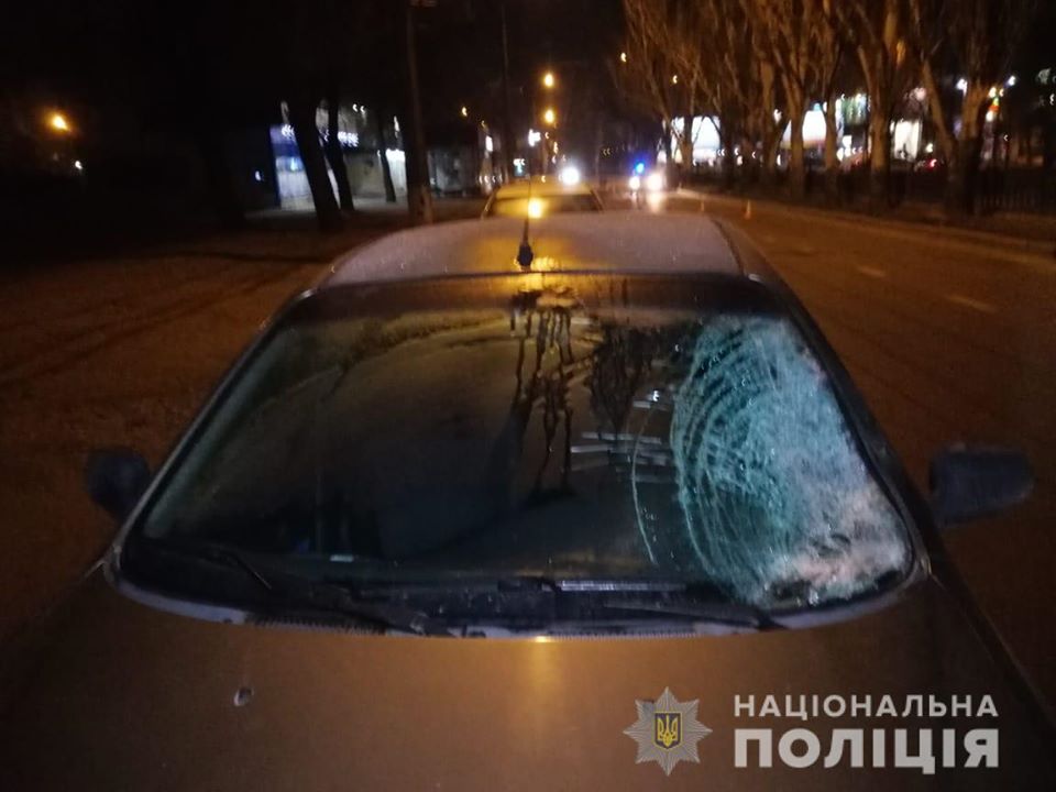 Сегодня ночью в Николаеве молодая женщина погибла под колесами автомобиля. Полиция ищет свидетелей (ФОТО) 3