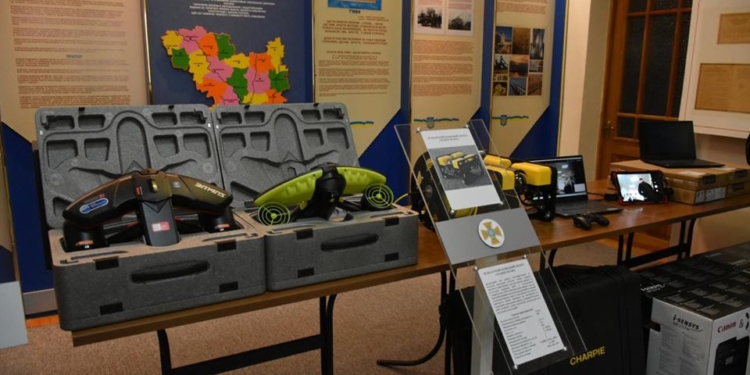 Николаевские водолазы-спасатели получили подводный беспилотник (ФОТО)