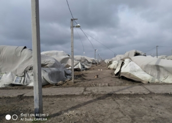 Ураганный ветер разрушил палаточный городок на Широком Лане (ФОТО)