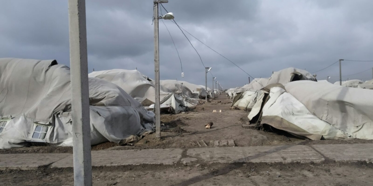 Ураганный ветер разрушил палаточный городок на Широком Лане (ФОТО)