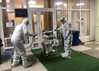К женщине, которая находится на обсервации в Новых Санжарах, вызывали “скорую”