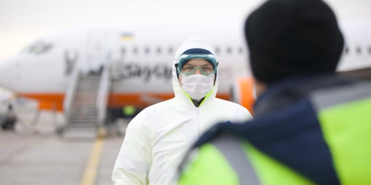 Самолет из Китая. Зеленский призвал украинцев быть людьми (ФОТО)