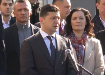 “Разбойник” и президент снова встретились в Борисполе, а пациентка больницы обозвала Зеленского предателем (ВИДЕО)