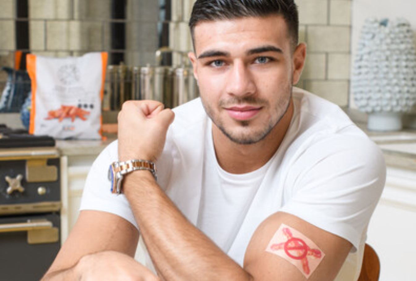 Ученый создал “беконовый пластырь” для тех, кто хочет отказаться от мяса (ФОТО)