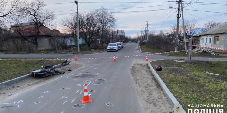 В Николаеве после столкновения мопеда с иномаркой погиб 25-летний парень (ФОТО)
