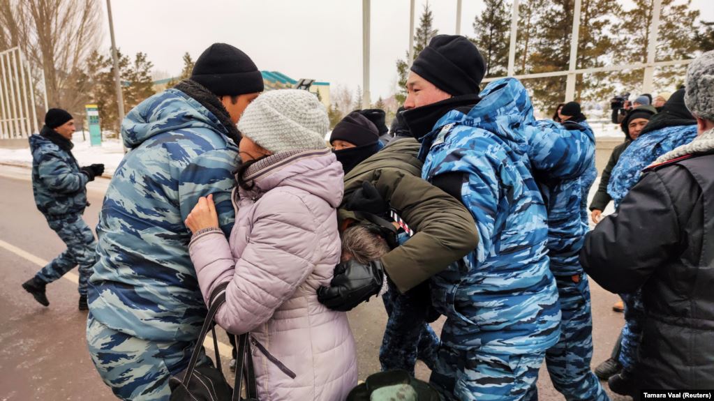 В Казахстане в ходе протестов задержали 23 человека 1