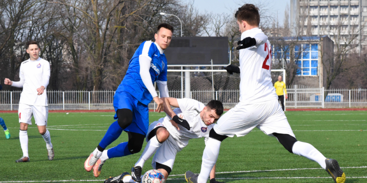 МФК «Николаев» в контрольном матче обыграл «Реал Фарму»