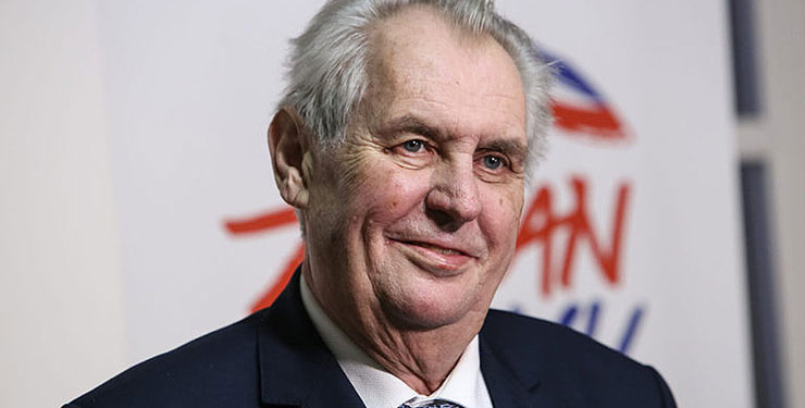 Президент Чехии возмущен намерением властей Праги переименовать площадь перед посольством РФ в честь Бориса Немцова