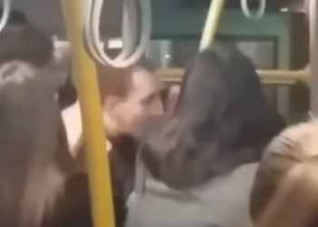 В Николаеве прямо в автобусе из-за сделанного замечания избили мужчину. Полиция ищет злоумышленников и свидетелей (ВИДЕО)