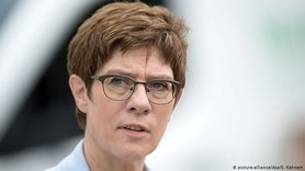 Страны Запада испытывают все более сильное недружественное давление со стороны России, – министр обороны  ФРГ