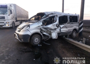 В Первомайском районе микроавтобус слетел с дороги – 7 пострадавших (ФОТО)