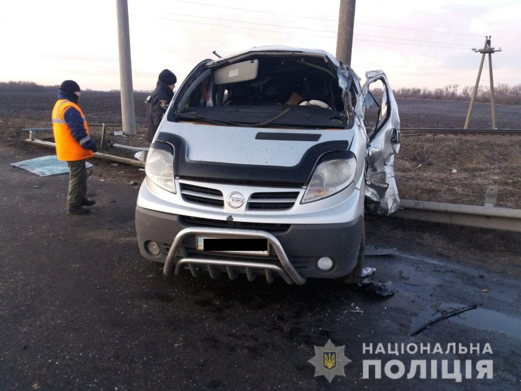 В Первомайском районе микроавтобус слетел с дороги - 7 пострадавших (ФОТО) 4