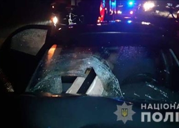 Под Николаевом Daewoo столкнулся с отбойником – одна пассажирка погибла, еще одна травмировалась (ФОТО)
