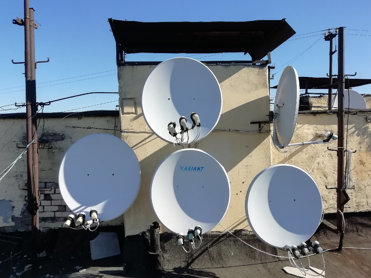 Телеканалы пообещали Зеленскому разблокировать спутниковое вещание