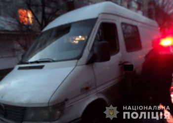 Пьян был: на Николаевщине один родственник угнал у другого микроавтобус и украл из его дома 10 тыс.грн. (ФОТО)