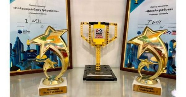 Школьники Николаева добыли победы на отборочных турнирах по робототехнике (ФОТО)