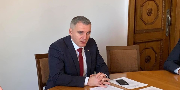 Николаев на карантине: ограничат проезд пенсионеров в общественном транспорте, также без масок в маршрутки-трамваи-автобусы пускать не будут