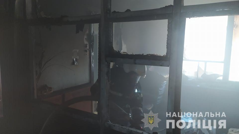 В Николаеве сообщили о подозрении 50-летней женщине, которая подожгла Заводское отделение полиции 1