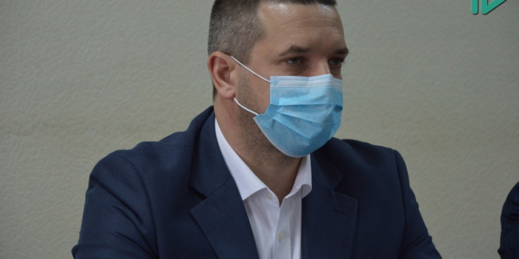 «Она полностью не владеет ситуацией» – глава Николаевской ОГА раскритиковал главу Николаевского облсовета за позицию по готовности области к коронавирусу (ВИДЕО)