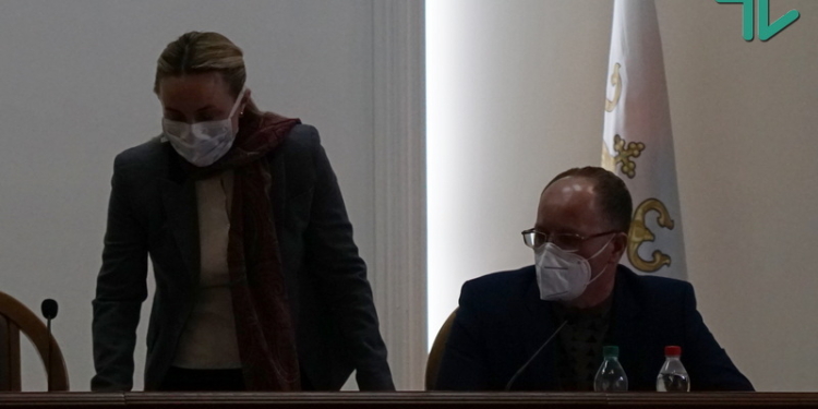 «Заберите микрофон у Барны!» – сессия Николаевского облсовета началась со скандала (ВИДЕО)