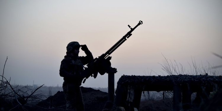 Николаевские морпехи отработали тактические действия ночью с боевой стрельбой (ФОТО)