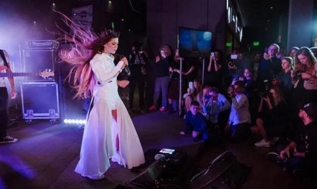 Жизнь на чистой энергии: певица Руслана презентовала новый проект (ВИДЕО)