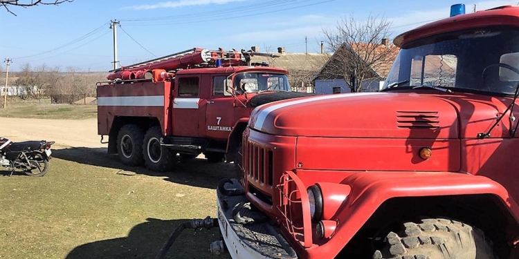 На Николаевщине из-за печки загорелся жилой дом (ФОТО)