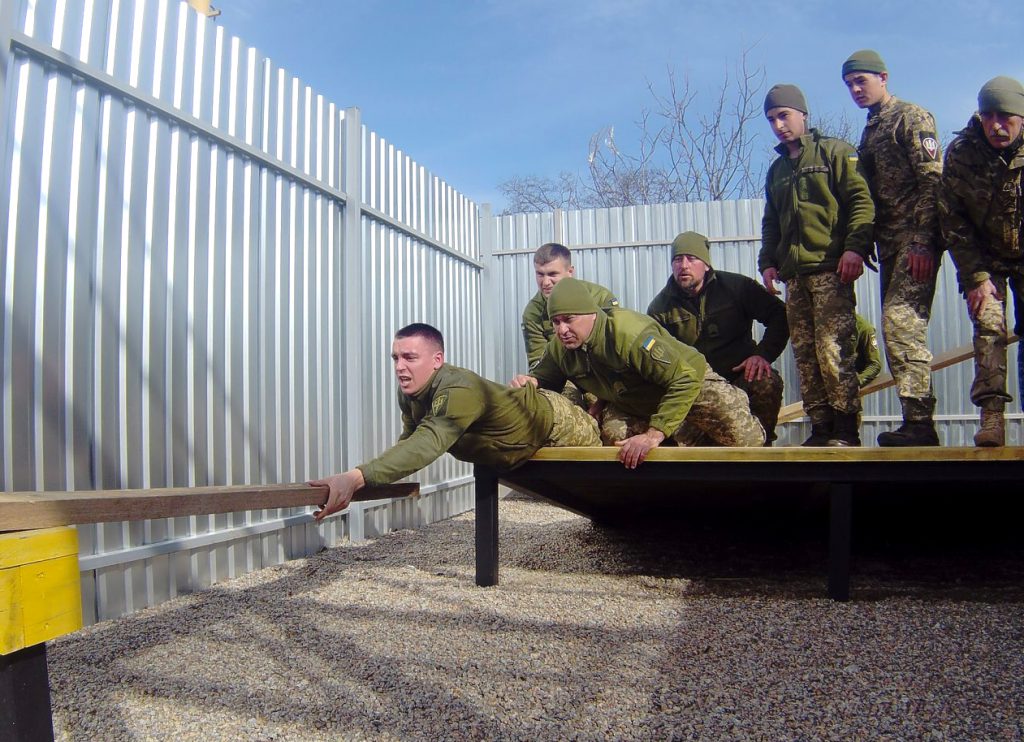 Как куют лидеров: в Николаеве продолжаются интенсивные тренировки в Центре подготовки сержантского состава ВМС (ВИДЕО) 1