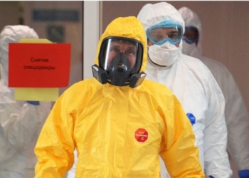 Путин надел защитный комбинезон, рассмешив соцсети (ФОТО, ВИДЕО)