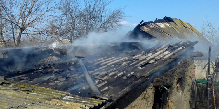 На Николаевщине за сутки горели хозпостройки и дачи (ФОТО)