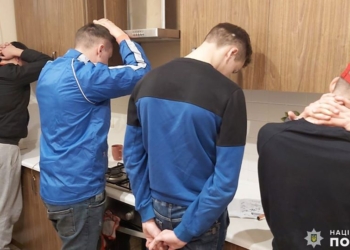 В Николаеве «повязали» группу «закладчиков», которые рекламировали свой «товар» на специально созданном канале в одном из мессенджеров (ФОТО)