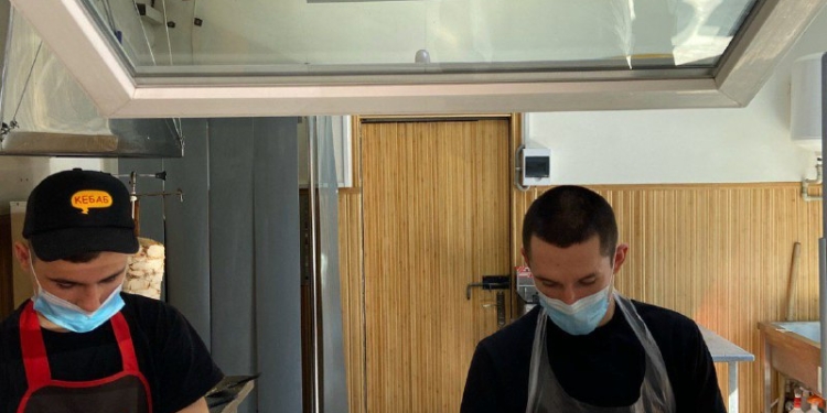 В Николаеве предпринимателям, которые не закрыли свои торговые точки, напомнили о штрафах за нарушение карантинных ограничений (ФОТО)