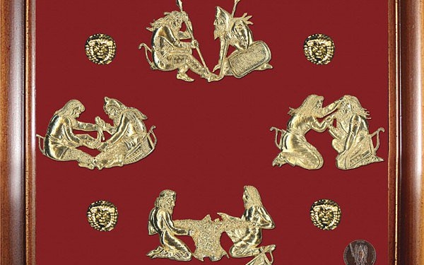 Самое время: Кабмин покупает 140 шт сувенирного “Скифского золота” за 199 тыс. грн и запонки за 43 тыс. грн