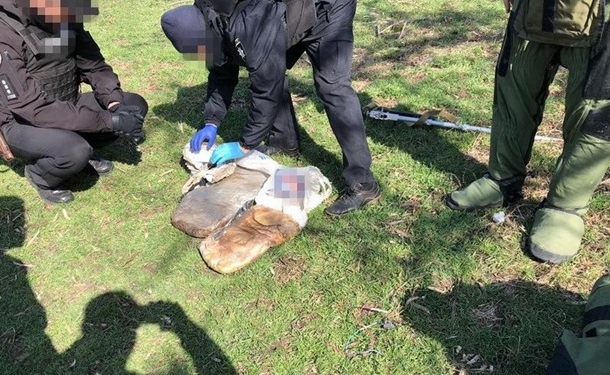 Под Славянском нашли схрон с десятками килограммов пластида