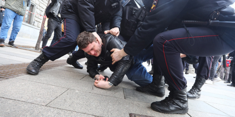 В Москве протестовали против «обнуления» президентского срока Путина – задержано около 50 человек (ФОТО)