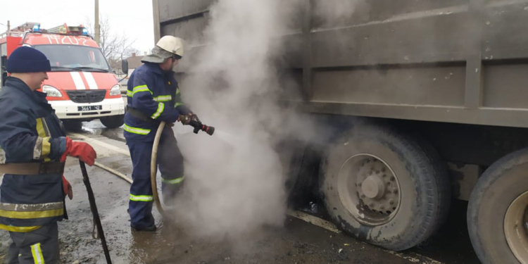 На Николаевщине за сутки трижды горели автомобили (ФОТО)