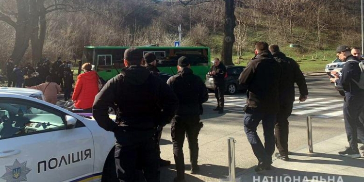 Полиция задержала 15 участников потасовки на презентации Сивохи (ФОТО, ВИДЕО)